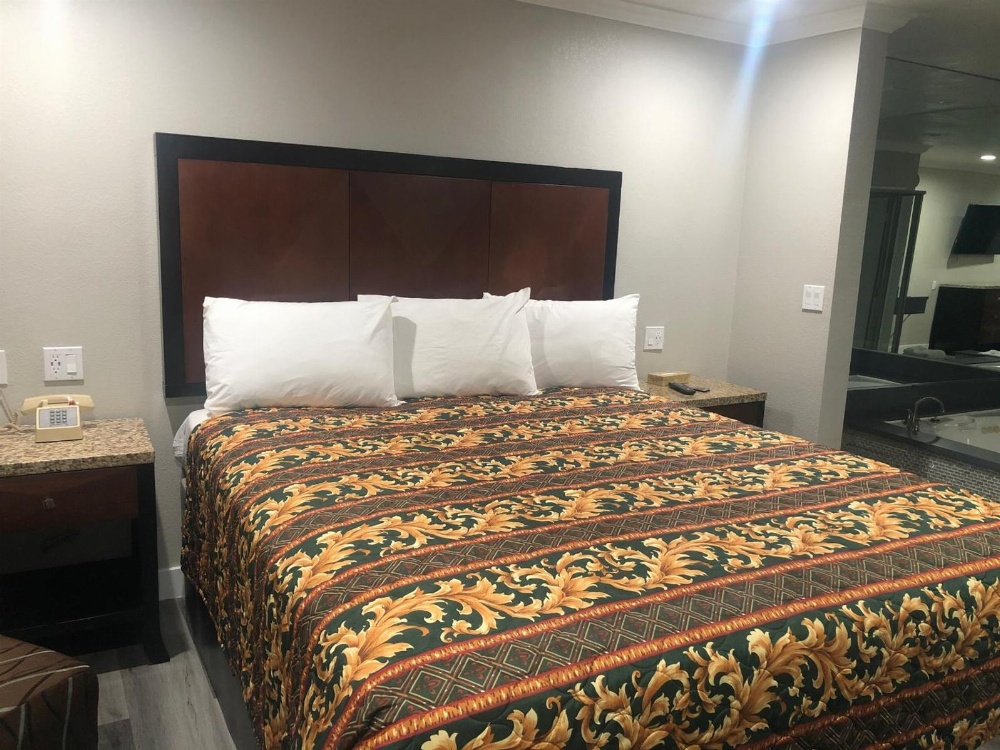 Economy Inn - Ontario Airport