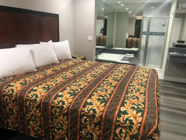 Economy Inn - Ontario Airport 10